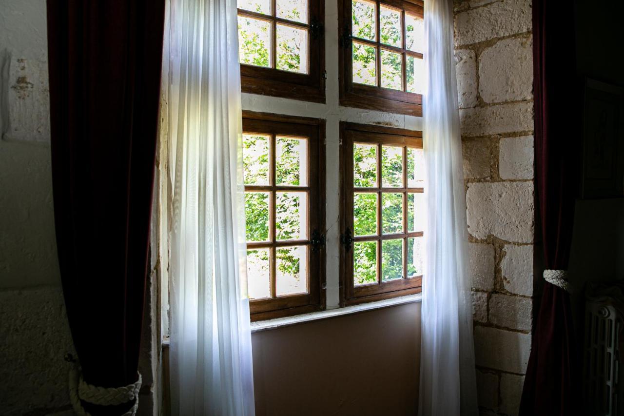 Maison Forte Perreuse Treigny Extérieur photo